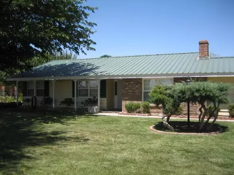 4553 Lancaster Blvd E, Lancaster, CA 93535 photo 2
