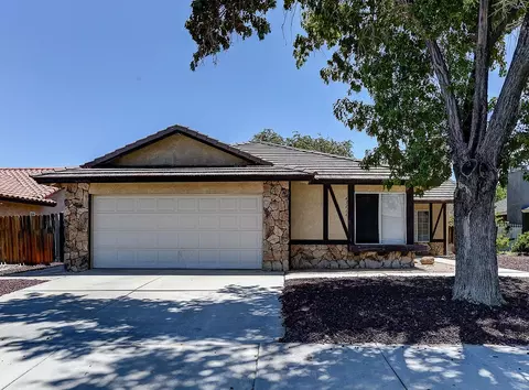 43864 27th St E, Lancaster, CA 93535 photo 3