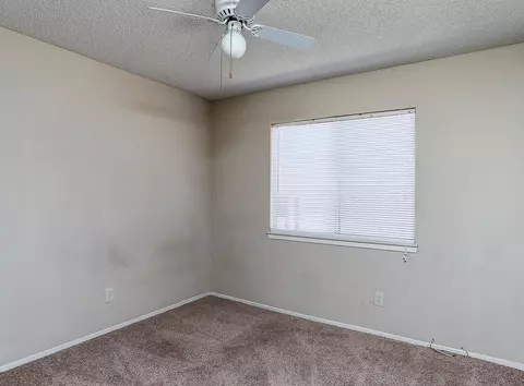 43864 27th St E, Lancaster, CA 93535 photo 17