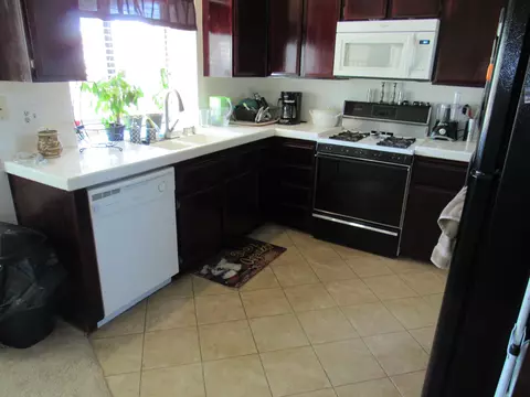 44271 Halcom Ave, Lancaster, CA 93536 photo 8
