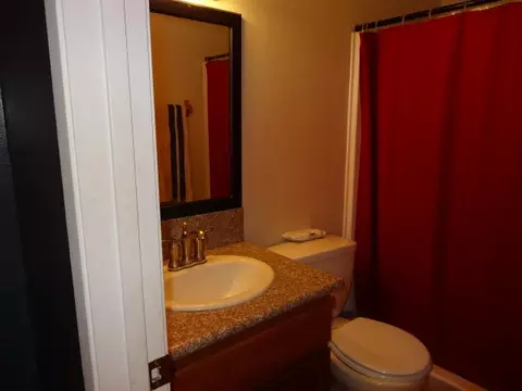 44762 Fenhold St, Lancaster, CA 93535 photo 10