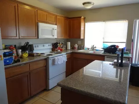 44762 Fenhold St, Lancaster, CA 93535 photo 4
