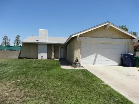 44762 Fenhold St, Lancaster, CA 93535 photo 1