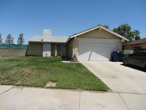 44762 Fenhold St, Lancaster, CA 93535 photo 2