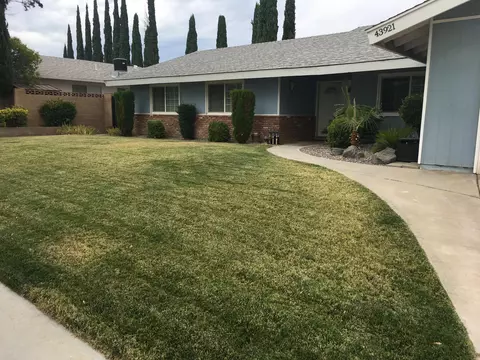 43921 Halcom Ave, Lancaster, CA 93536 photo 2