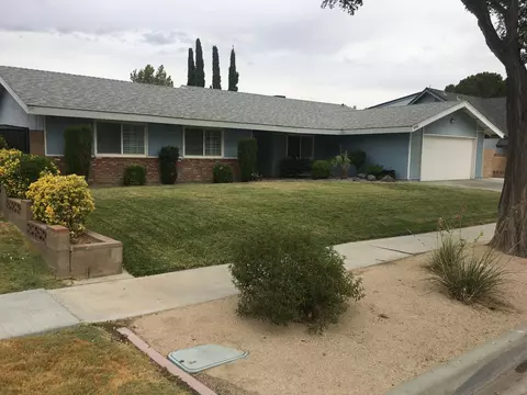 43921 Halcom Ave, Lancaster, CA 93536 photo 1