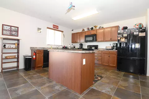 44653 Driftwood St, Lancaster, CA 93535 photo 17