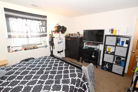 44653 Driftwood St, Lancaster, CA 93535 photo 34