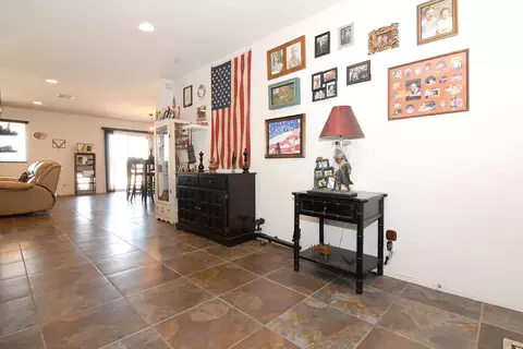 44653 Driftwood St, Lancaster, CA 93535 photo 4