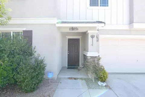 44653 Driftwood St, Lancaster, CA 93535 photo 2