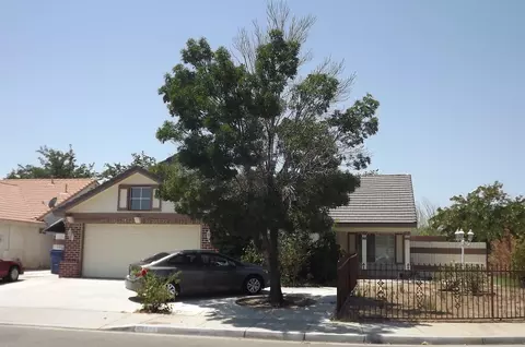 43543 Grange St, Lancaster, CA 93535 photo 2