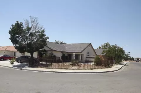 43543 Grange St, Lancaster, CA 93535 photo 1