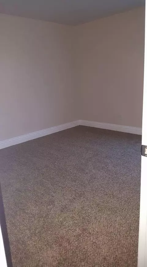 45715 Barham Ave, Lancaster, CA 93534 photo 9