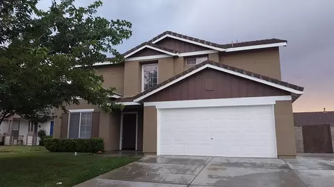 45715 Barham Ave, Lancaster, CA 93534 photo 2