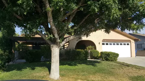 44230 Fine St, Lancaster, CA 93536 photo 2