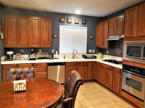 4612 Parton Ct, Lancaster, CA 93536 photo 10