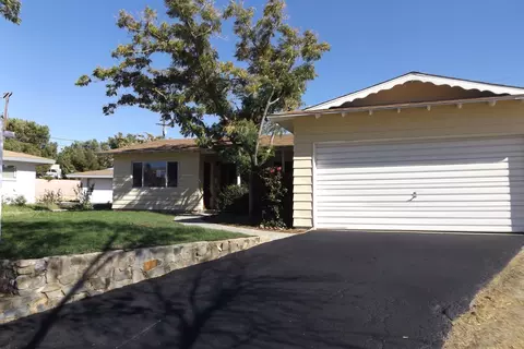 442 Lightcap St, Lancaster, CA 93535 photo 1
