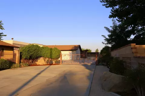 42431 8th St E, Lancaster, CA 93535 photo 4