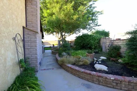 42431 8th St E, Lancaster, CA 93535 photo 44