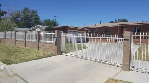 323 Ave R6 E, Palmdale, CA 93550 photo 2