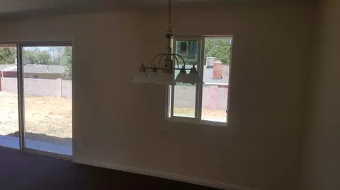323 Ave R6 E, Palmdale, CA 93550 photo 6
