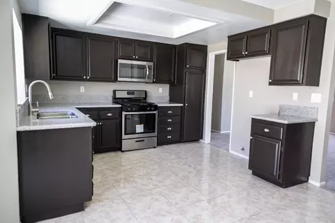 4205 Adobe Dr, Palmdale, CA 93552 photo 8