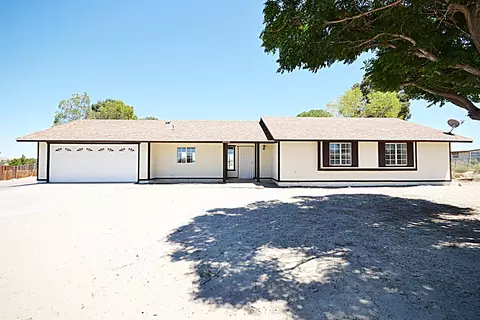 40558 159th St, Lancaster, CA 93535 photo 1