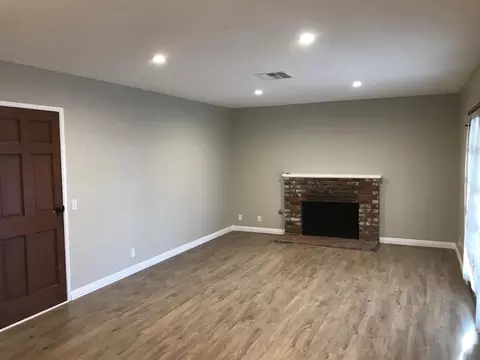 723 Oldfield St E, Lancaster, CA 93535 photo 6