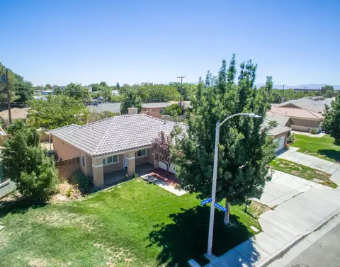 45558 Stanridge Ave, Lancaster, CA 93535 photo 3
