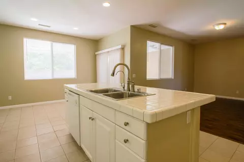 45558 Stanridge Ave, Lancaster, CA 93535 photo 11