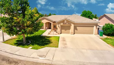 43805 Johns Ct, Lancaster, CA 93536 photo 1