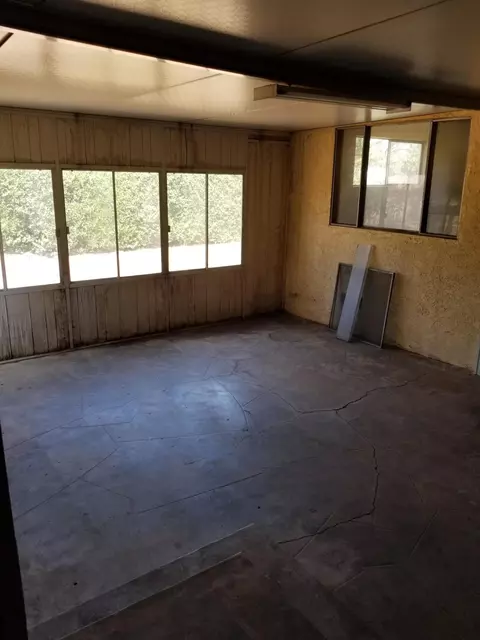 1811 Grape Ave N, Compton, CA 90222 photo 12