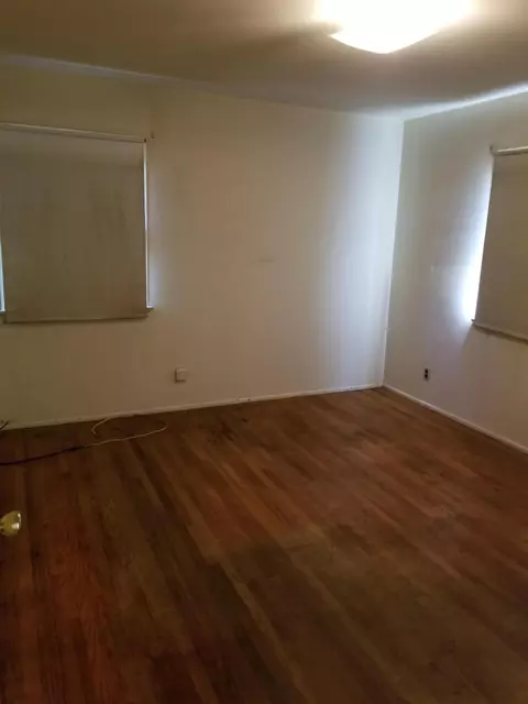 1811 Grape Ave N, Compton, CA 90222 photo 3