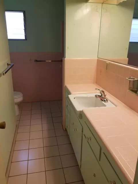 1811 Grape Ave N, Compton, CA 90222 photo 6