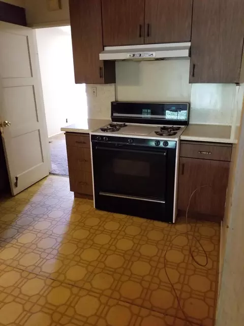1811 Grape Ave N, Compton, CA 90222 photo 10