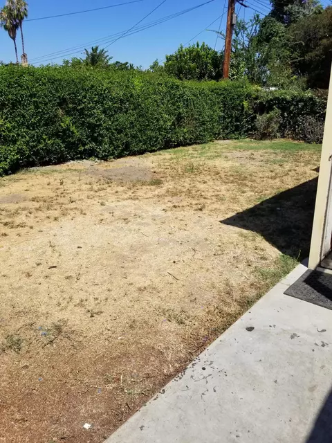 1811 Grape Ave N, Compton, CA 90222 photo 13