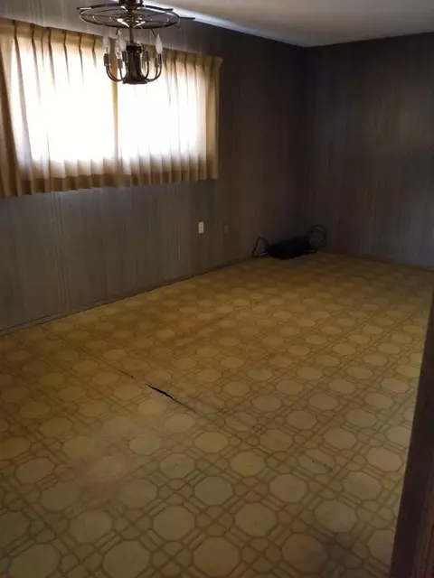 1811 Grape Ave N, Compton, CA 90222 photo 8