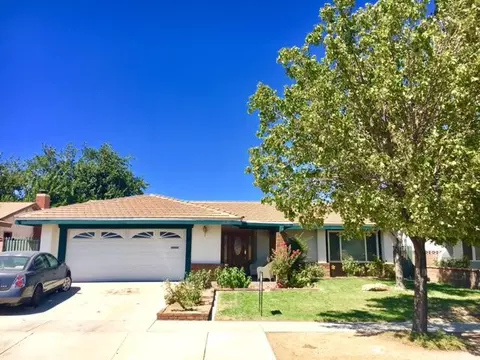2535 Avenue R4 E, Palmdale, CA 93550 photo 1