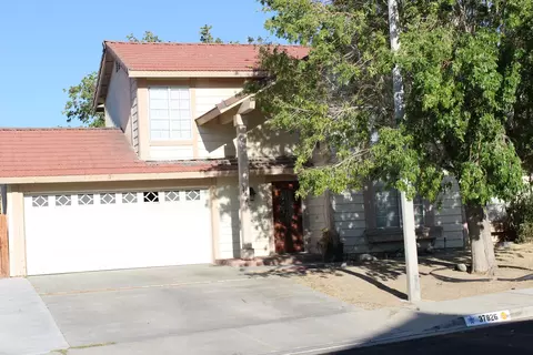 37826 Kittyhawk Ln, Palmdale, CA 93550 photo 3