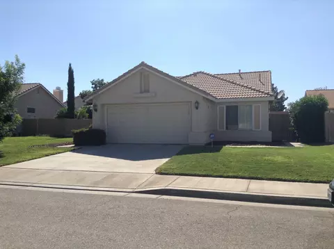 43503 Grange St, Lancaster, CA 93535 photo 2