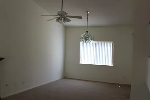 1636 Norberry St E, Lancaster, CA 93535 photo 4
