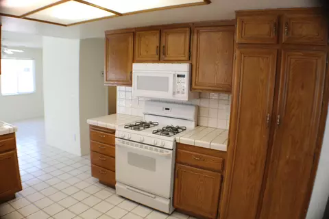 1636 Norberry St E, Lancaster, CA 93535 photo 13