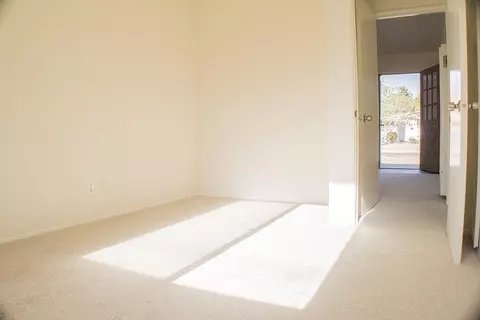 44049 Heaton, Lancaster, CA 93534 photo 6