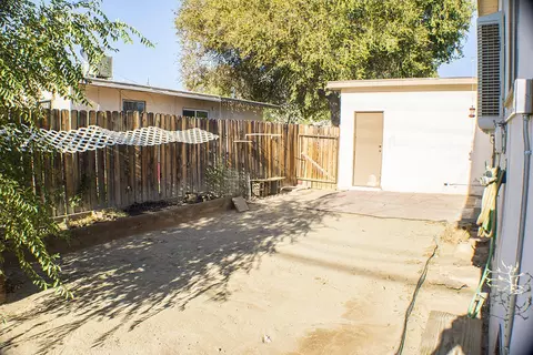 44049 Heaton, Lancaster, CA 93534 photo 13