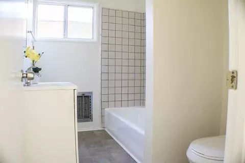 44049 Heaton, Lancaster, CA 93534 photo 9