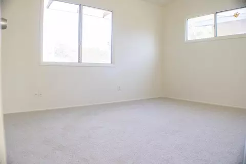 44049 Heaton, Lancaster, CA 93534 photo 8