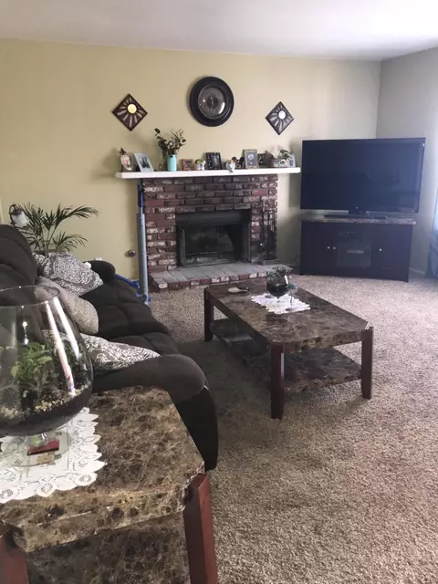 44809 Logue Ave, Lancaster, CA 93535 photo 4