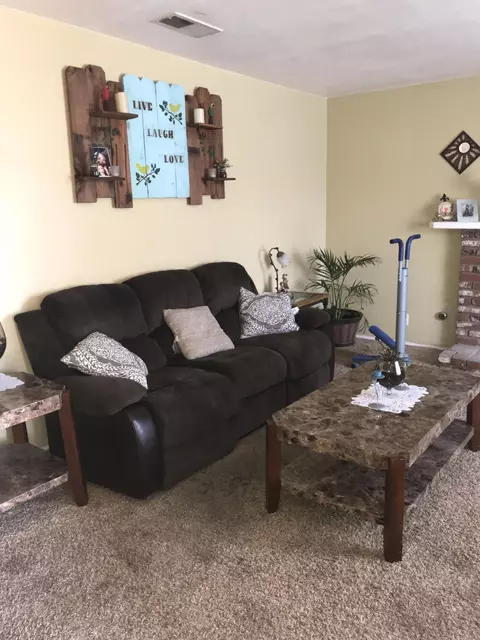 44809 Logue Ave, Lancaster, CA 93535 photo 3