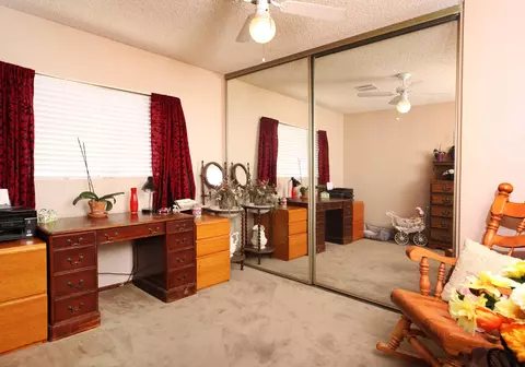 37726 Maureen St, Palmdale, CA 93550 photo 9