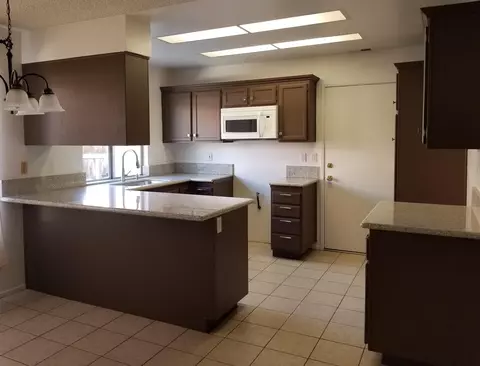 652 Avenue J11 E, Lancaster, CA 93535 photo 7